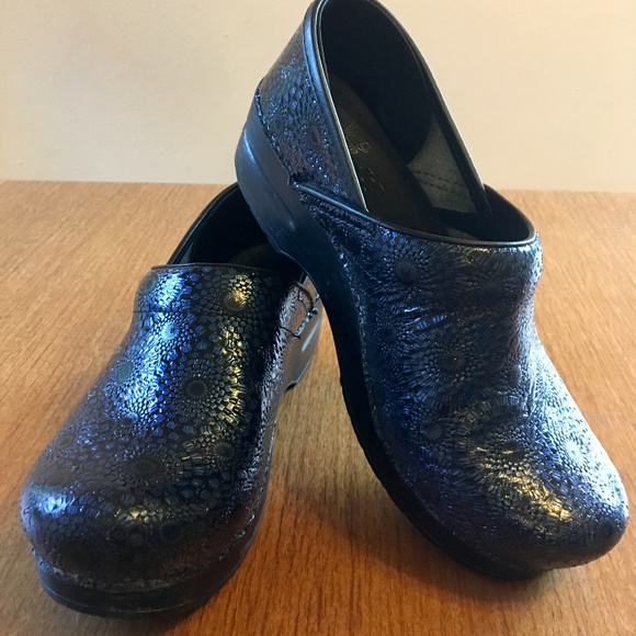 dansko navy